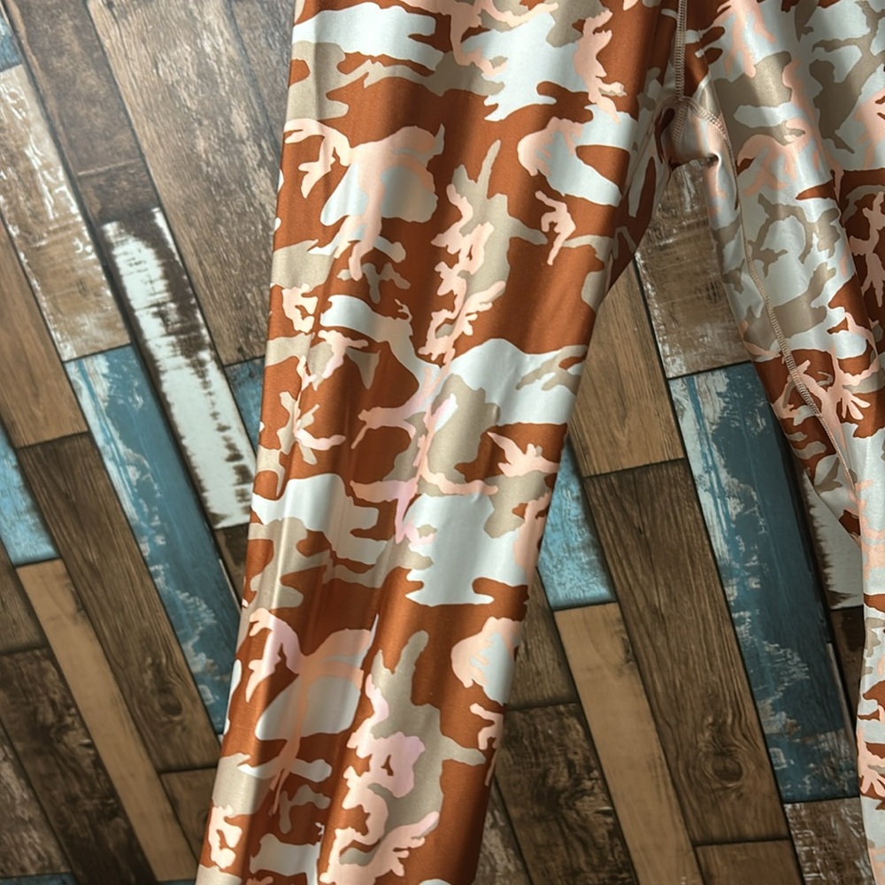 Nike dry fit small camouflage leggings - Picture 8 of 13